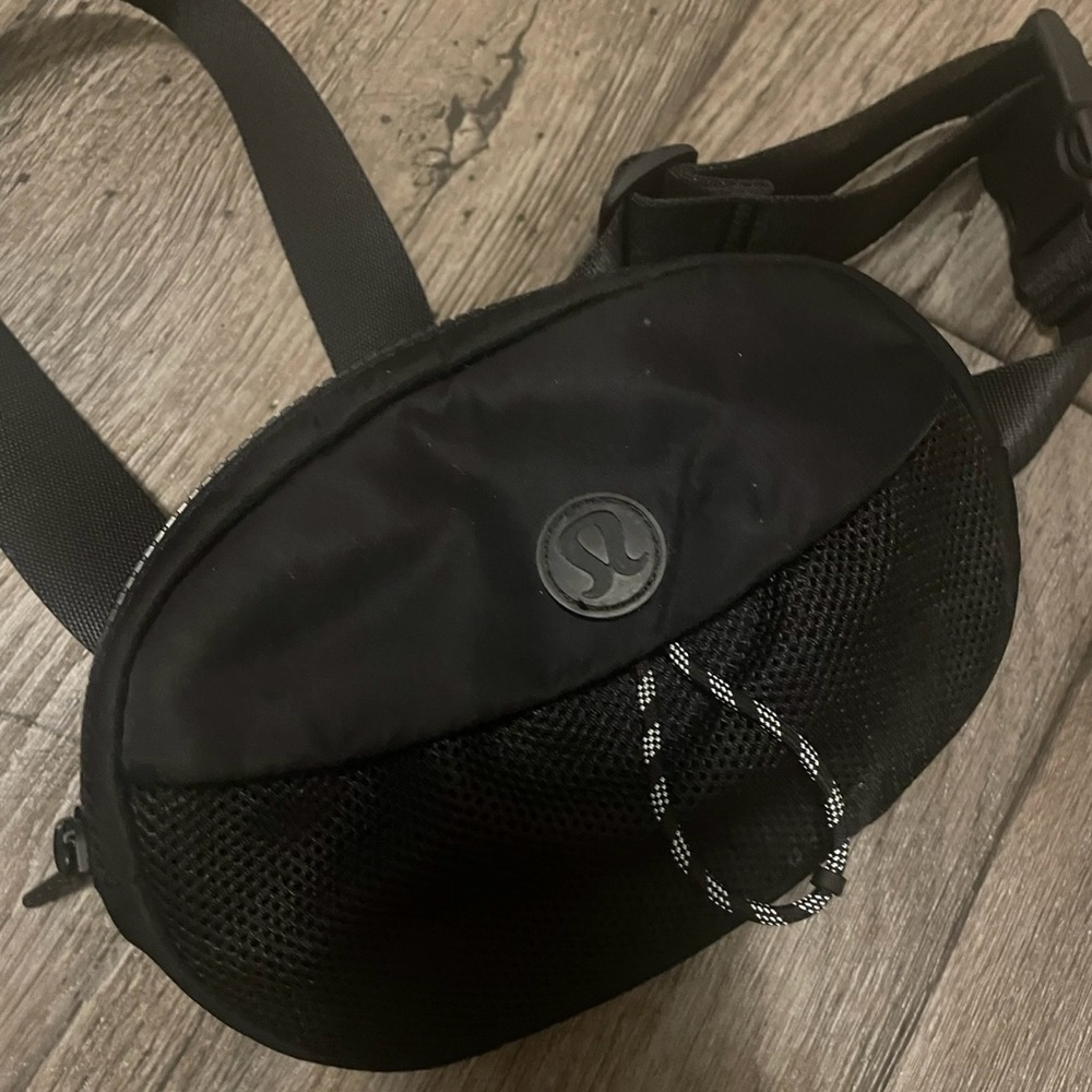 lululemon Black Belt Bag